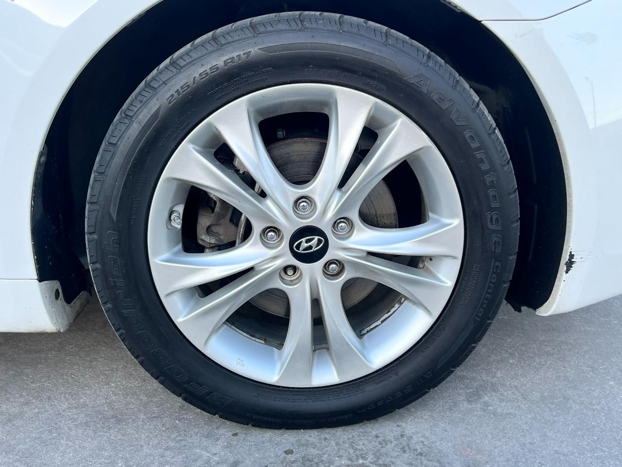 Hyundai Sonata 4dr Sdn 2.4L Auto Limited 2012