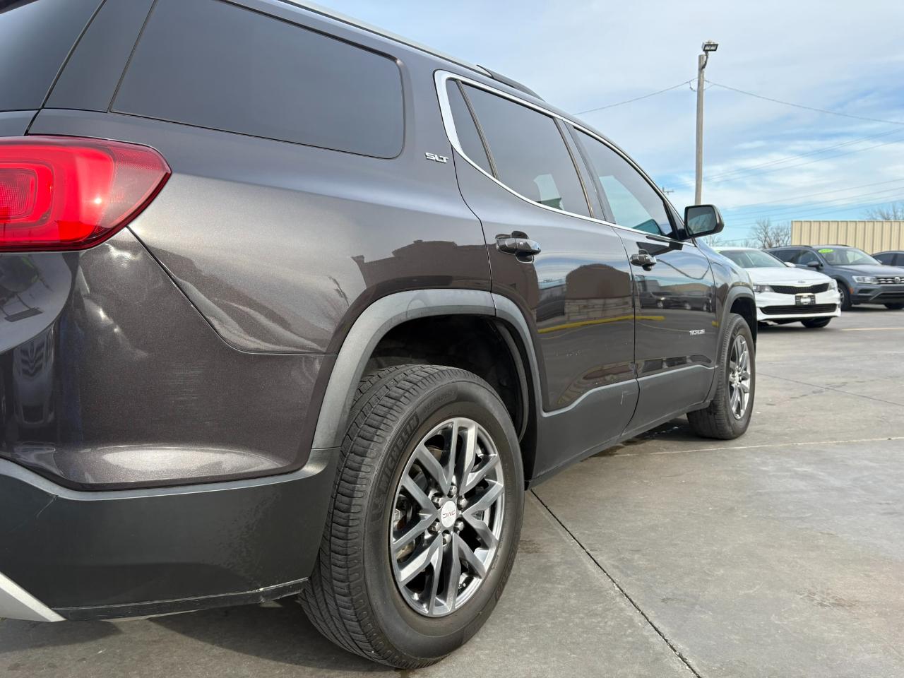 GMC Acadia FWD 4dr SLT w/SLT-1 2018