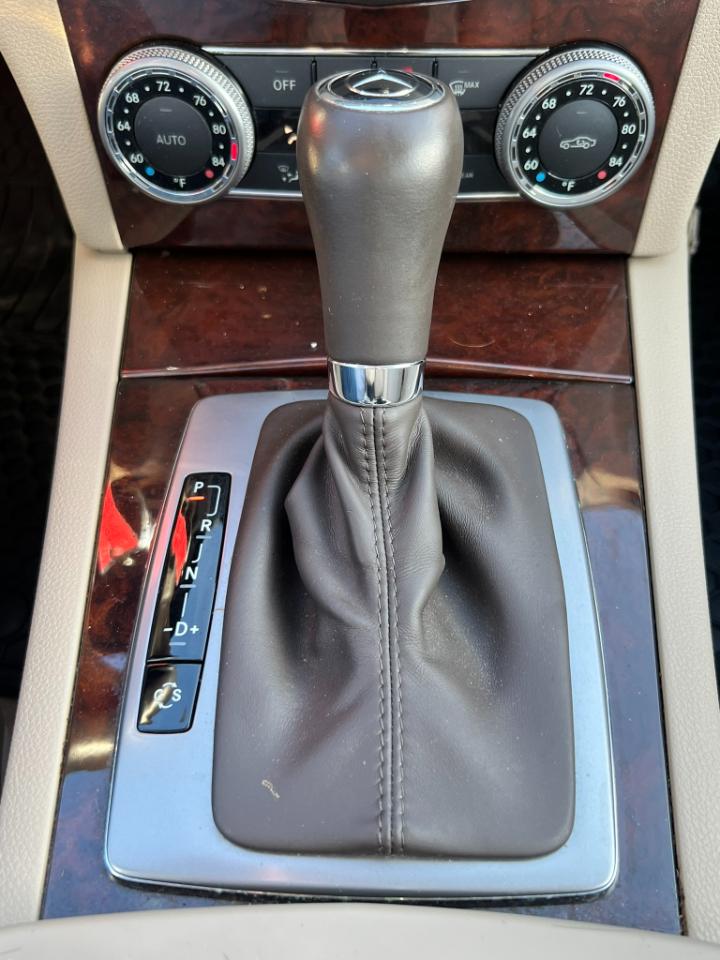 Mercedes-Benz C-Class 4dr Sdn C 300 Luxury RWD 2010