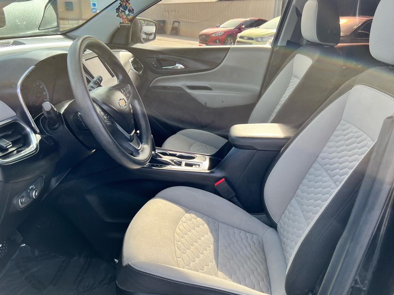 Chevrolet Equinox FWD 4dr LS w/1LS 2020