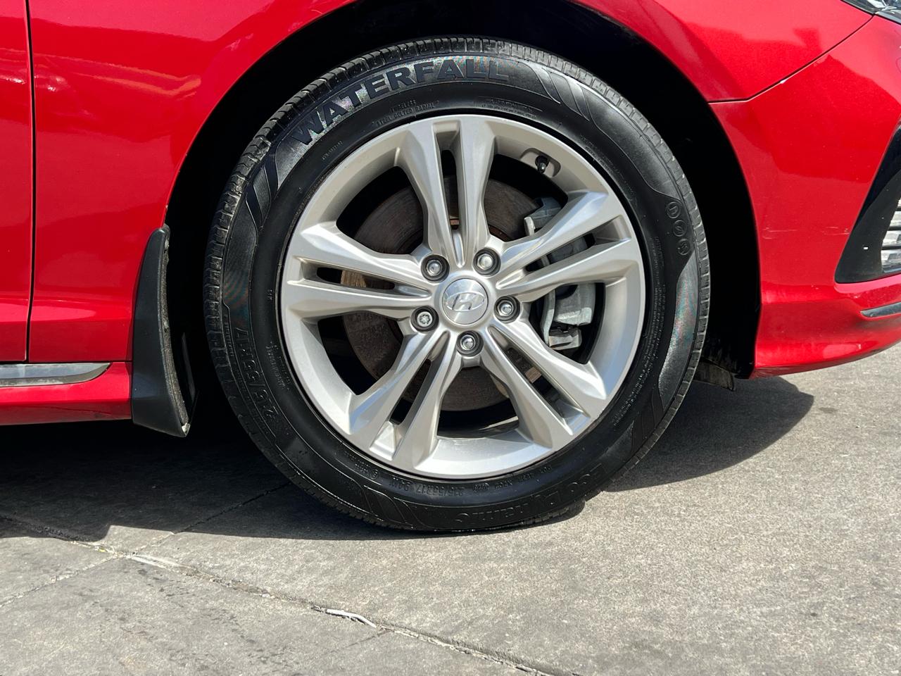 Hyundai Sonata Sport 2.4L 2019