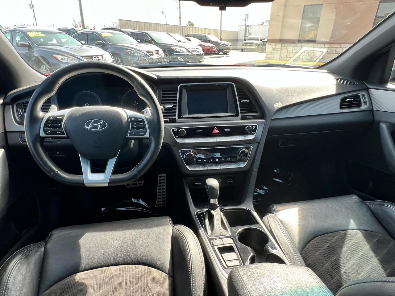 Hyundai Sonata Sport 2.4L 2019