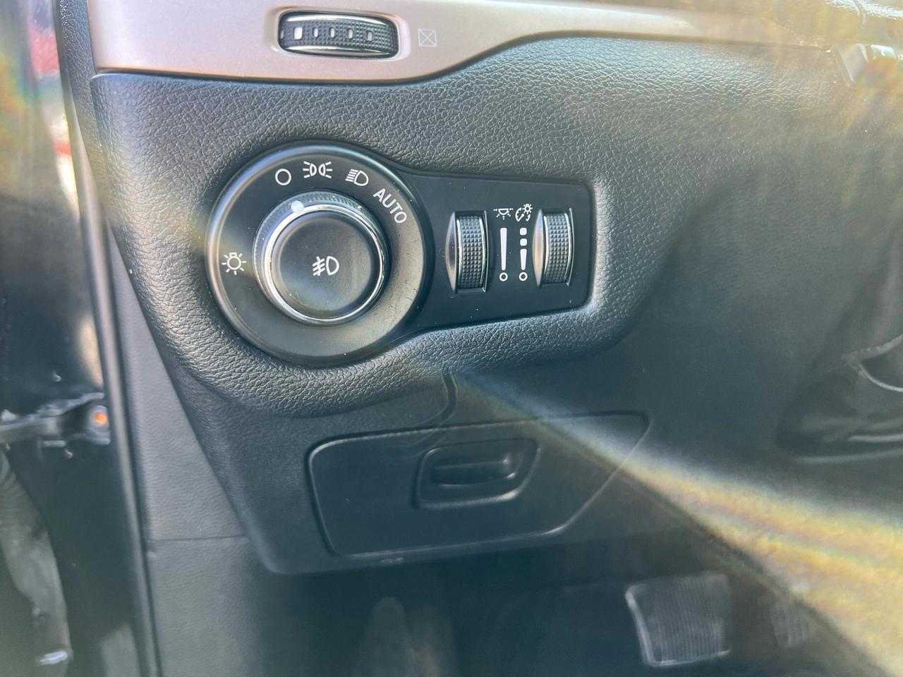 Jeep Cherokee FWD 4dr Limited 2016