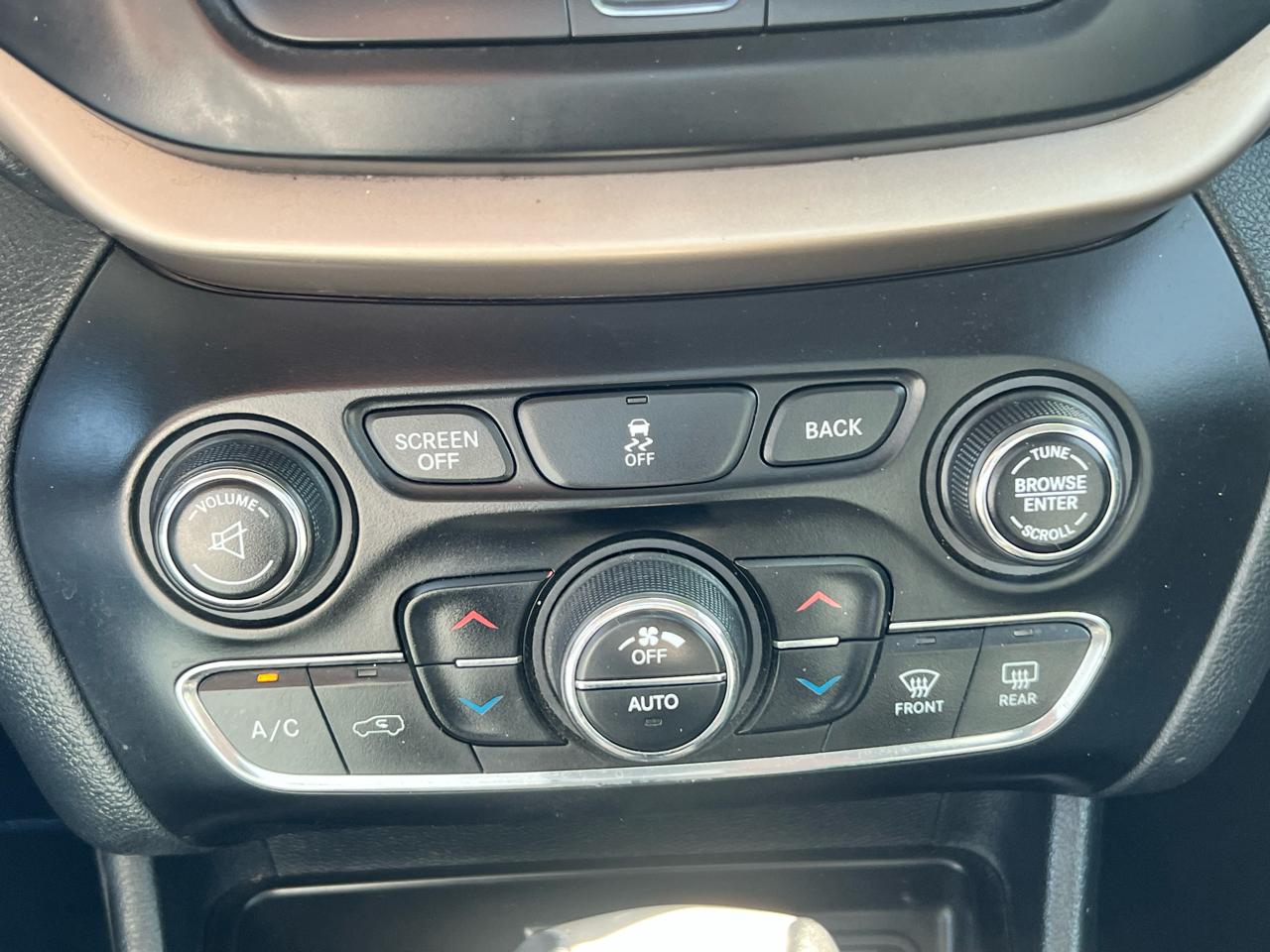 Jeep Cherokee FWD 4dr Limited 2016