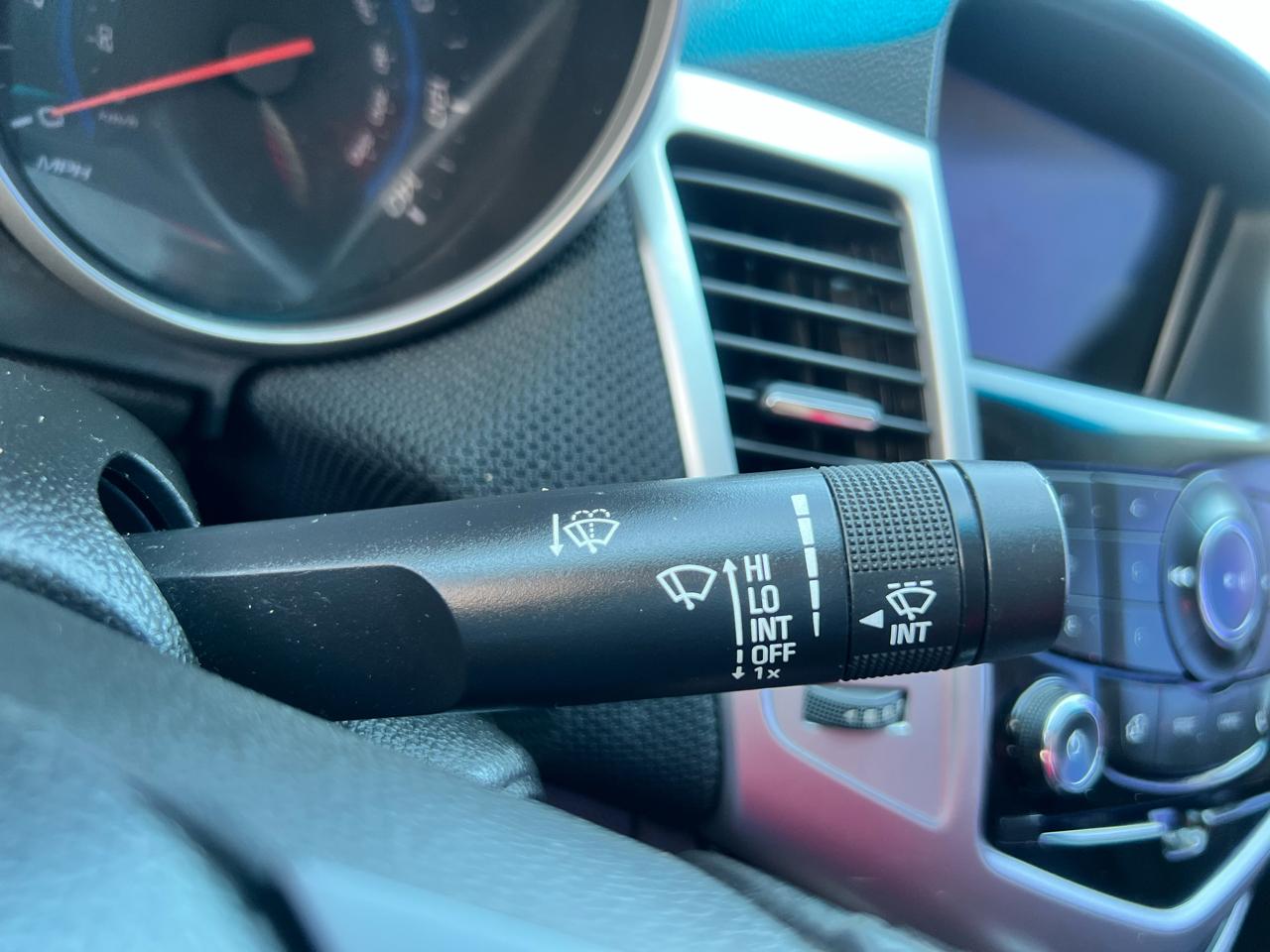 Chevrolet Cruze Limited 4dr Sdn Auto LT w/2LT 2016