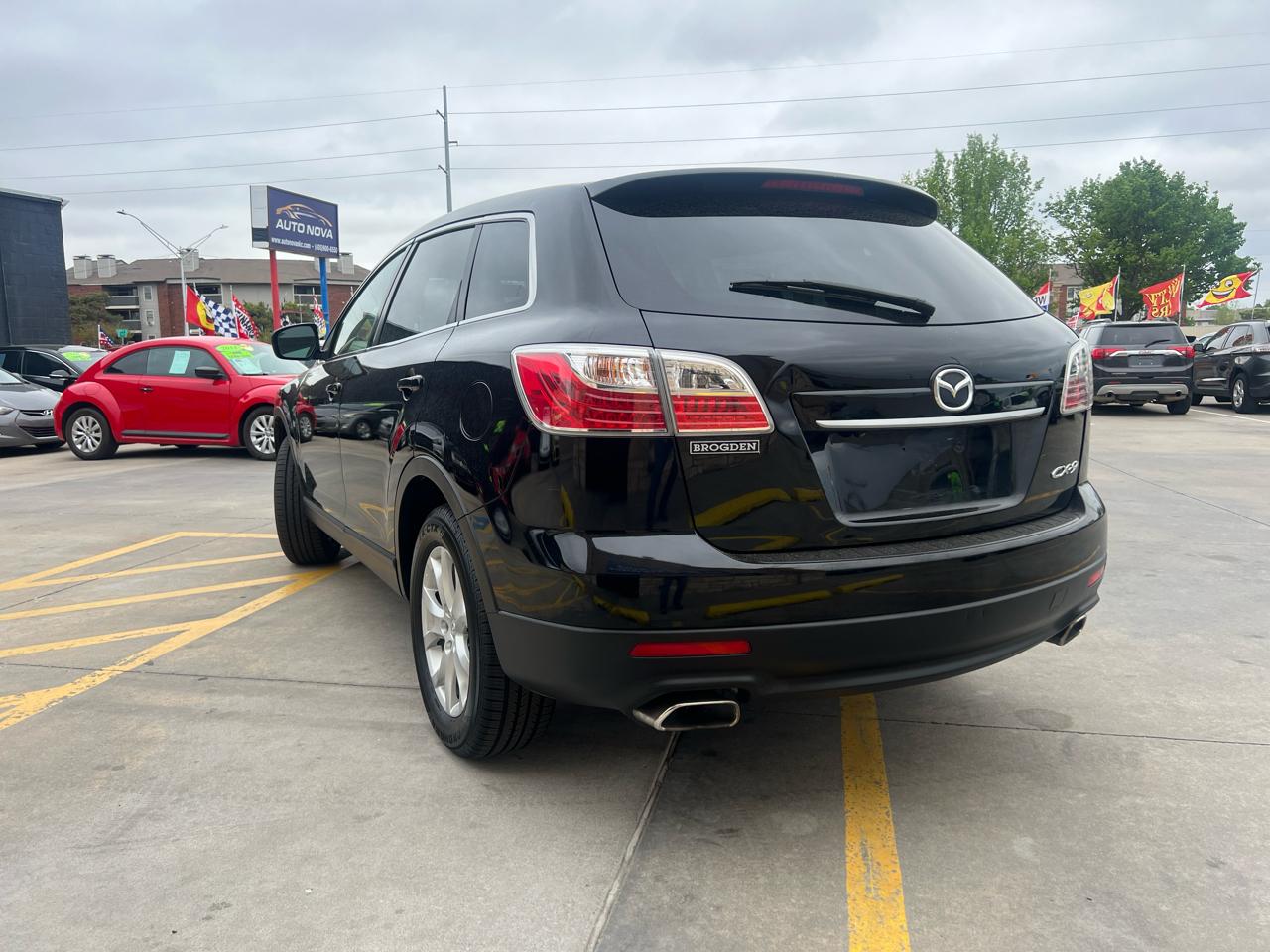 Mazda CX-9 FWD 4dr Touring 2011