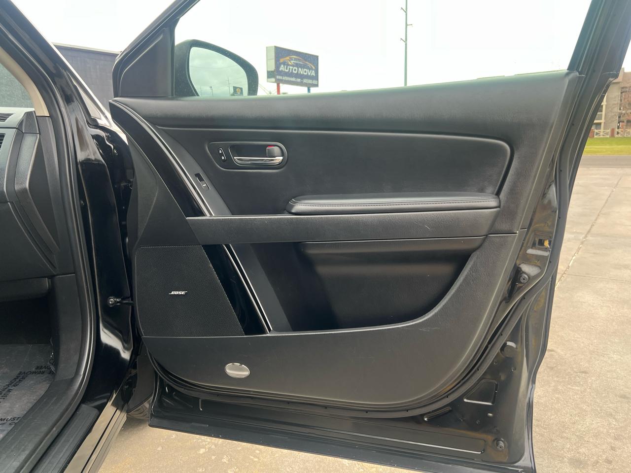 Mazda CX-9 FWD 4dr Touring 2011