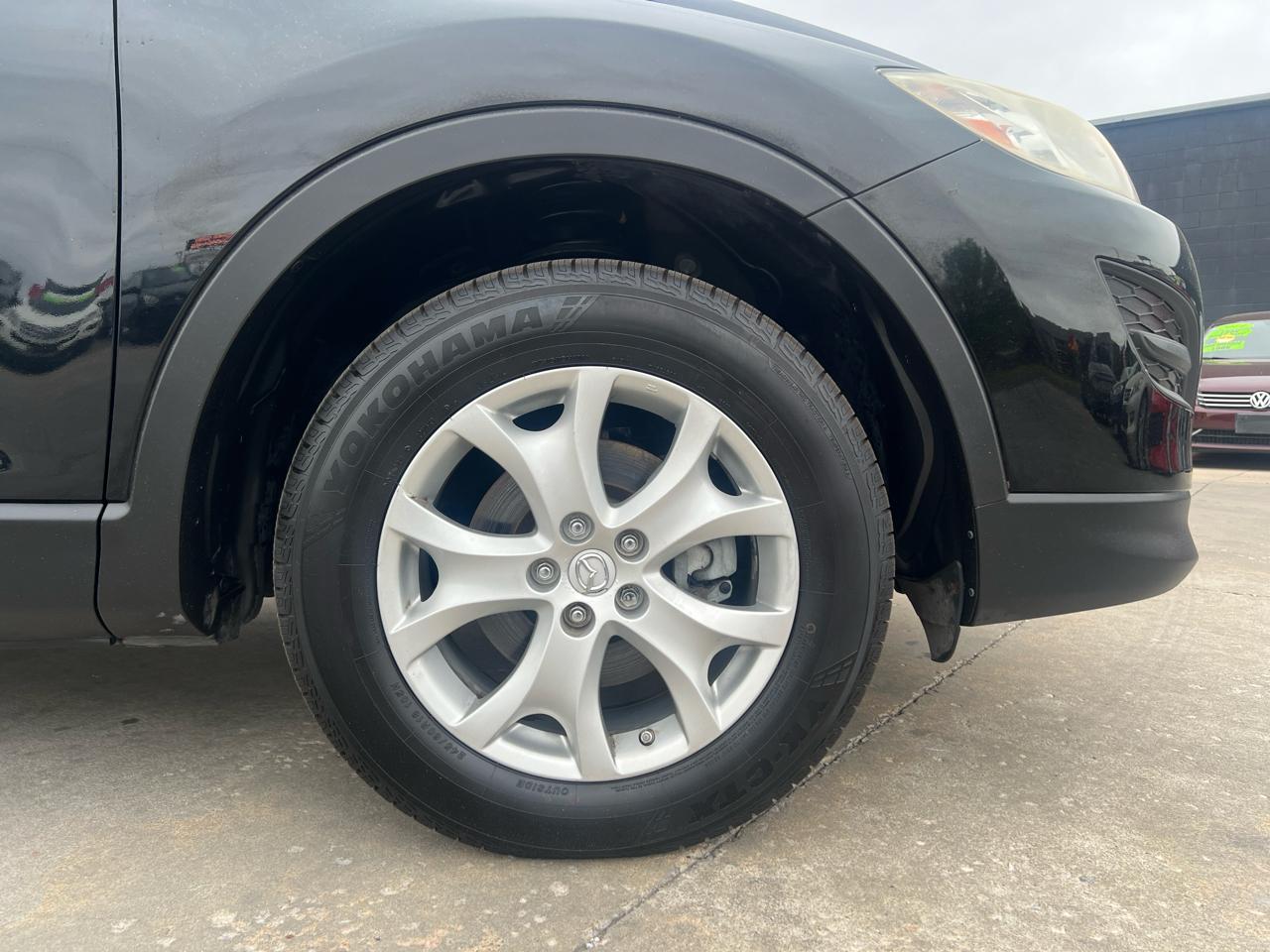 Mazda CX-9 FWD 4dr Touring 2011