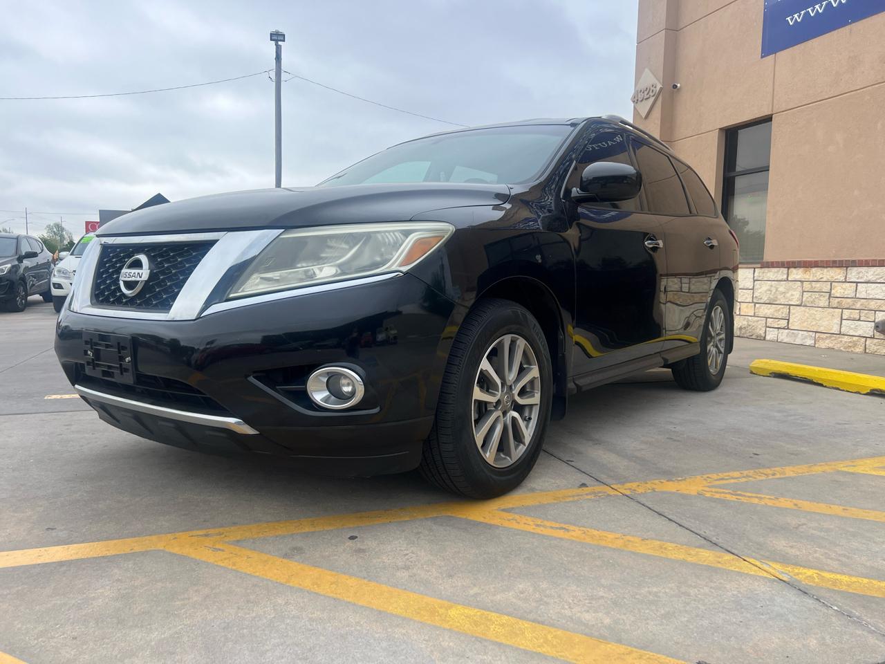 Nissan Pathfinder 4WD 4dr Platinum 2015
