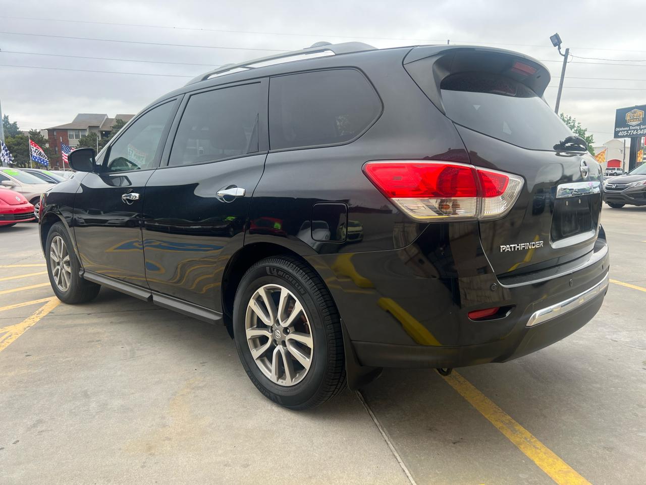 Nissan Pathfinder 4WD 4dr Platinum 2015