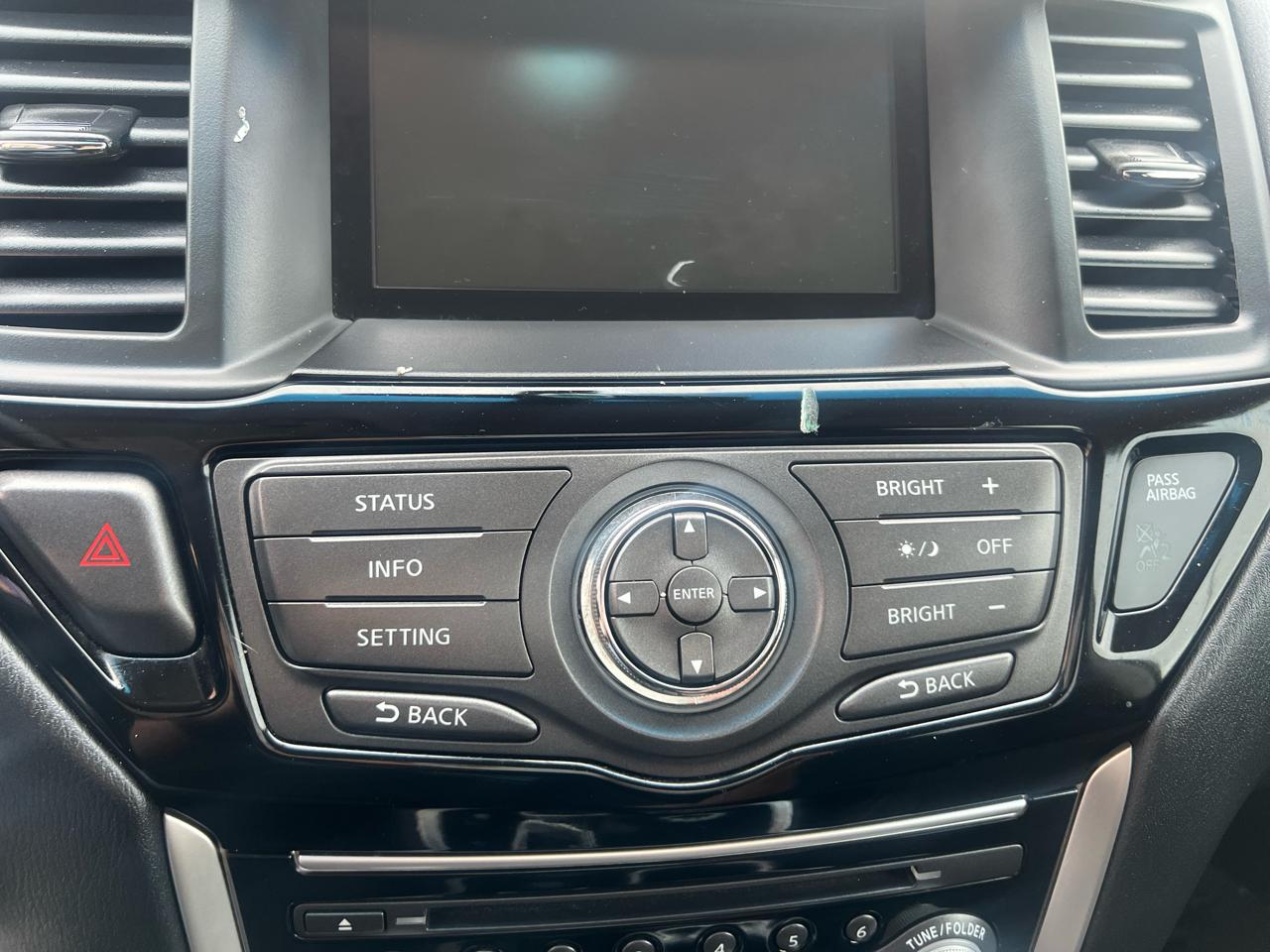 Nissan Pathfinder 4WD 4dr Platinum 2015