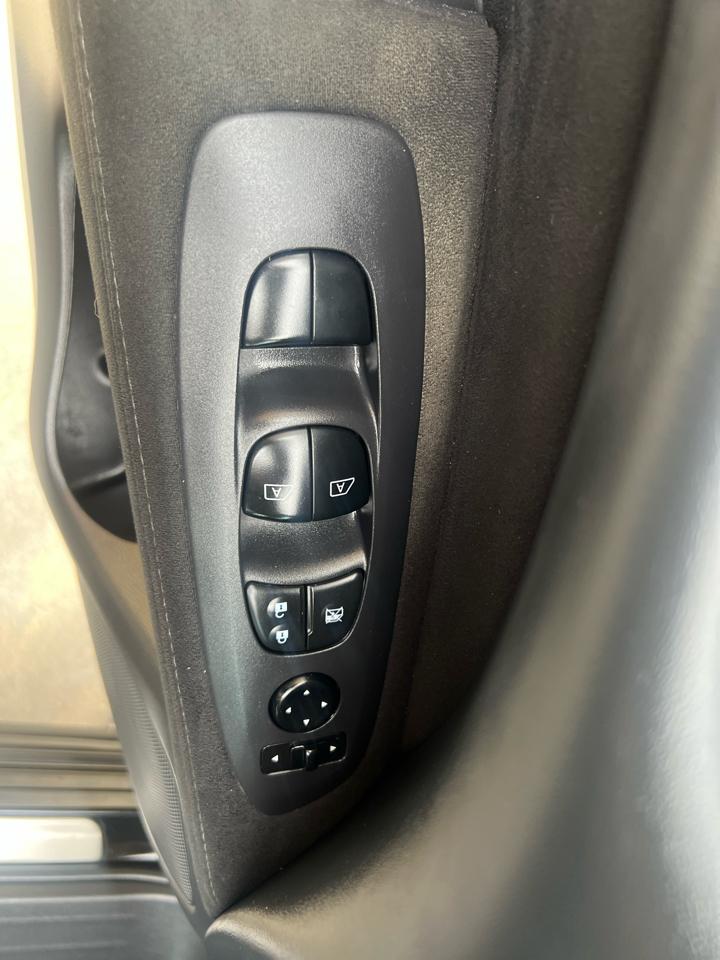 Nissan Pathfinder 4WD 4dr Platinum 2015