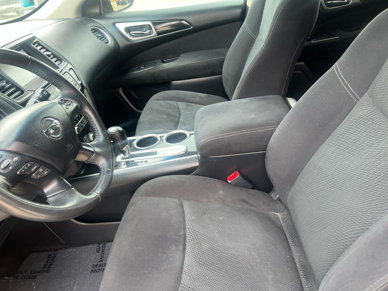 Nissan Pathfinder 4WD 4dr Platinum 2015