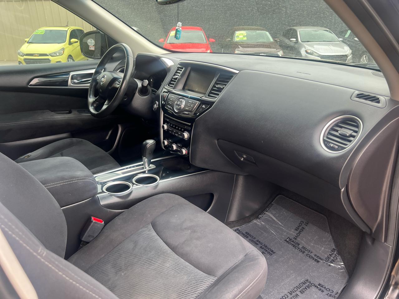 Nissan Pathfinder 4WD 4dr Platinum 2015