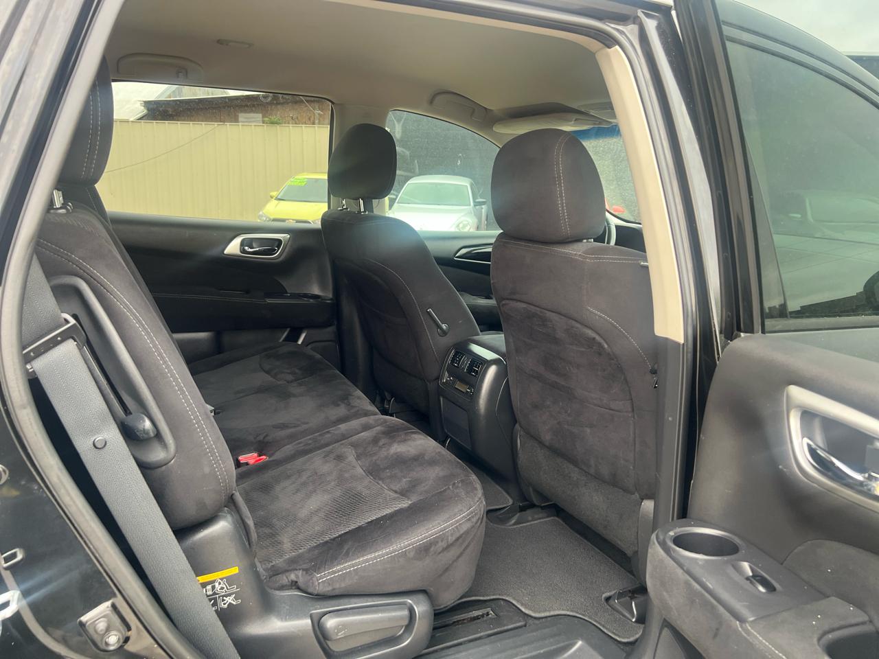 Nissan Pathfinder 4WD 4dr Platinum 2015