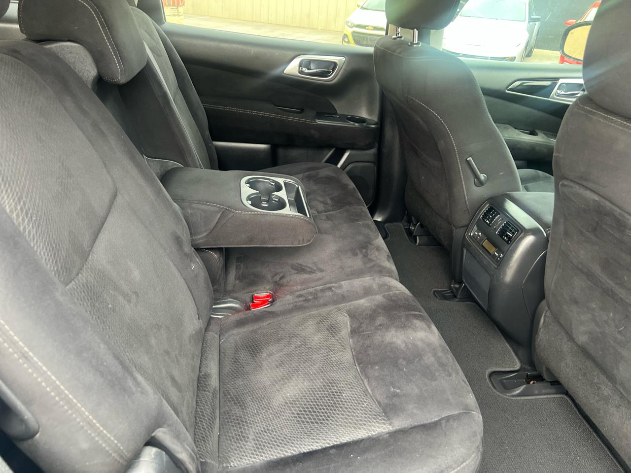 Nissan Pathfinder 4WD 4dr Platinum 2015