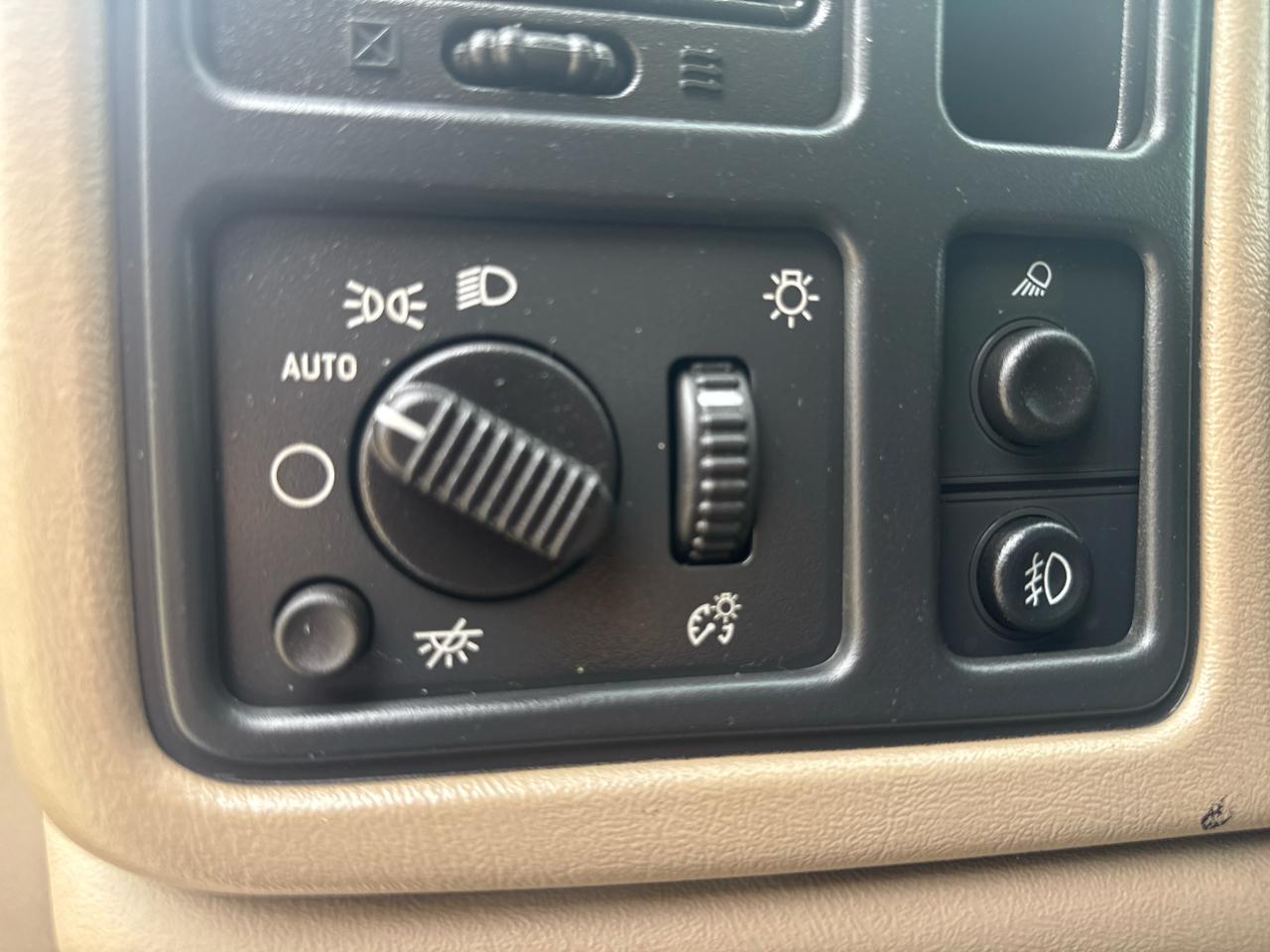 Chevrolet Silverado 1500 Crew Cab 143.5" WB 2WD LT2 2006