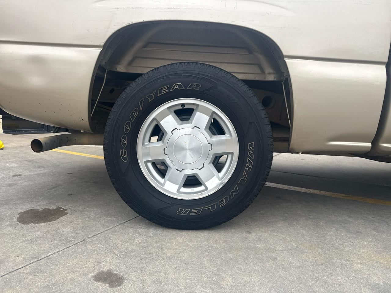 Chevrolet Silverado 1500 Crew Cab 143.5" WB 2WD LT2 2006