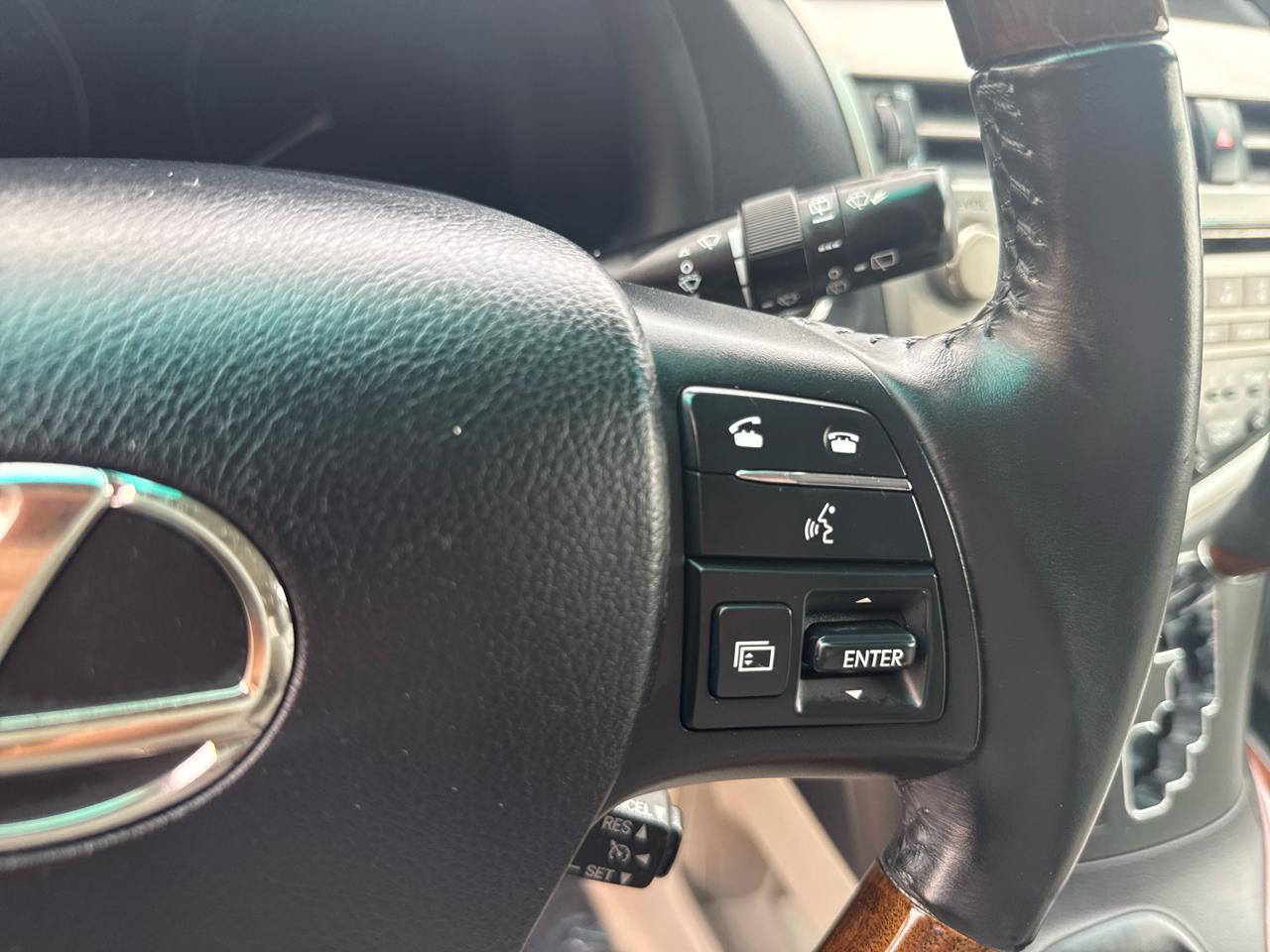 Lexus RX 350 FWD 4dr 2011