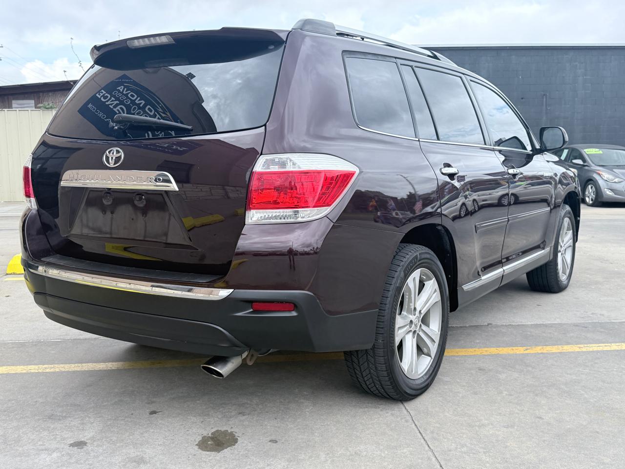 Toyota Highlander FWD 4dr V6 Limited (Natl) 2013