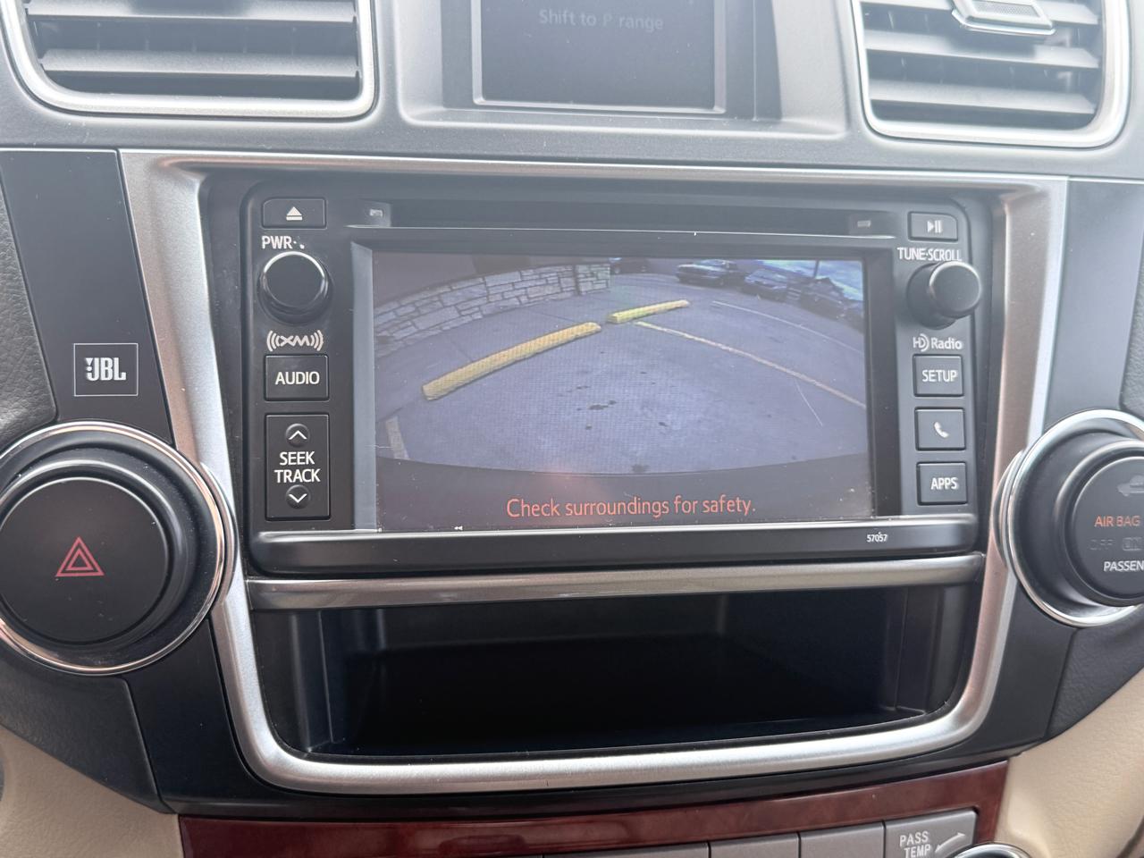 Toyota Highlander FWD 4dr V6 Limited (Natl) 2013