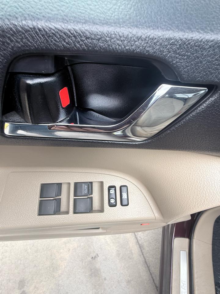 Toyota Highlander FWD 4dr V6 Limited (Natl) 2013