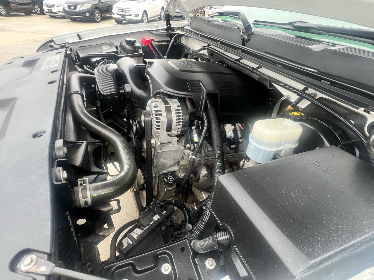 Chevrolet Silverado 1500 4WD Reg Cab 119.0" Work Truck 2010