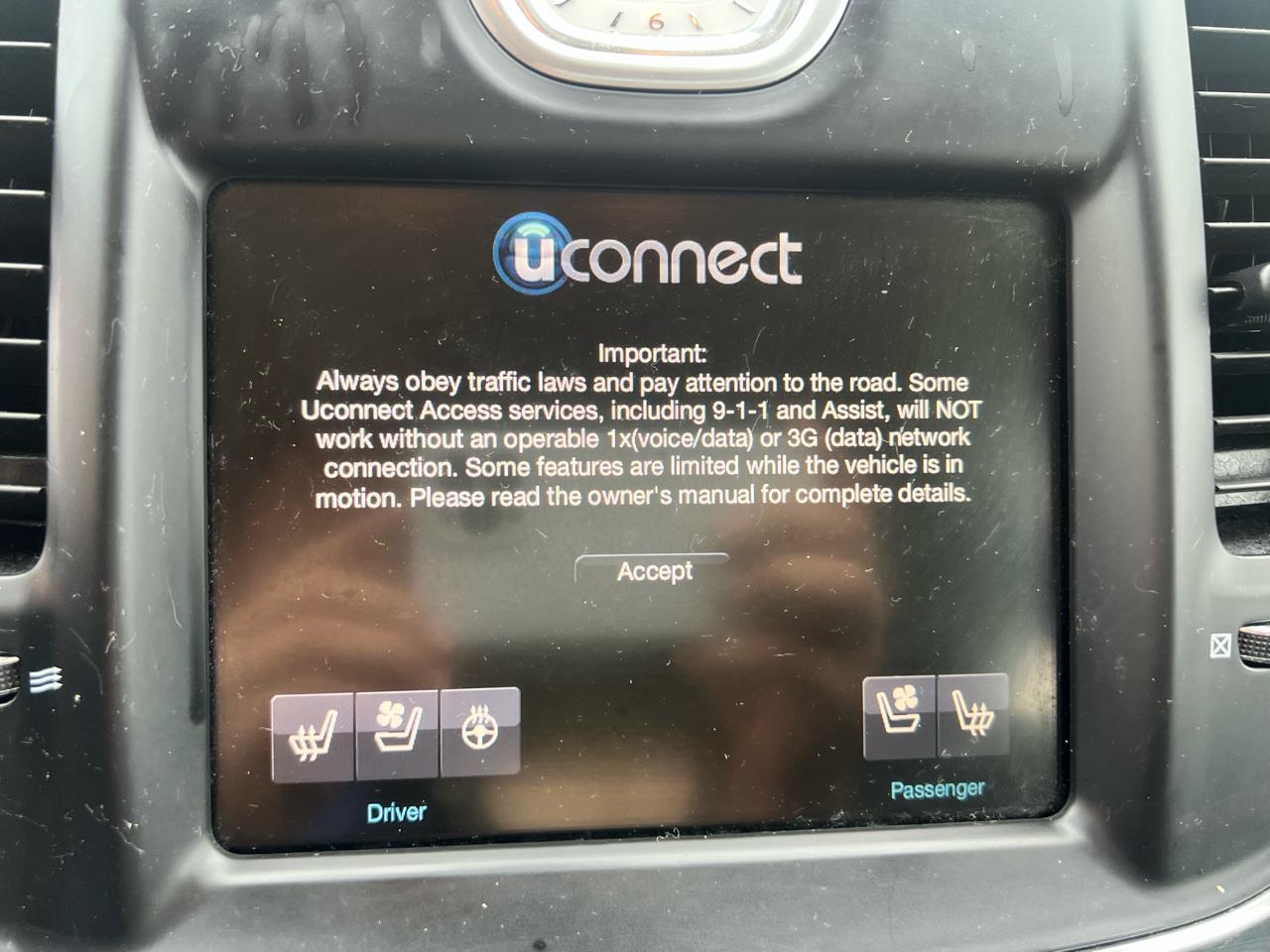 Chrysler 300 4dr Sdn 300C AWD 2016