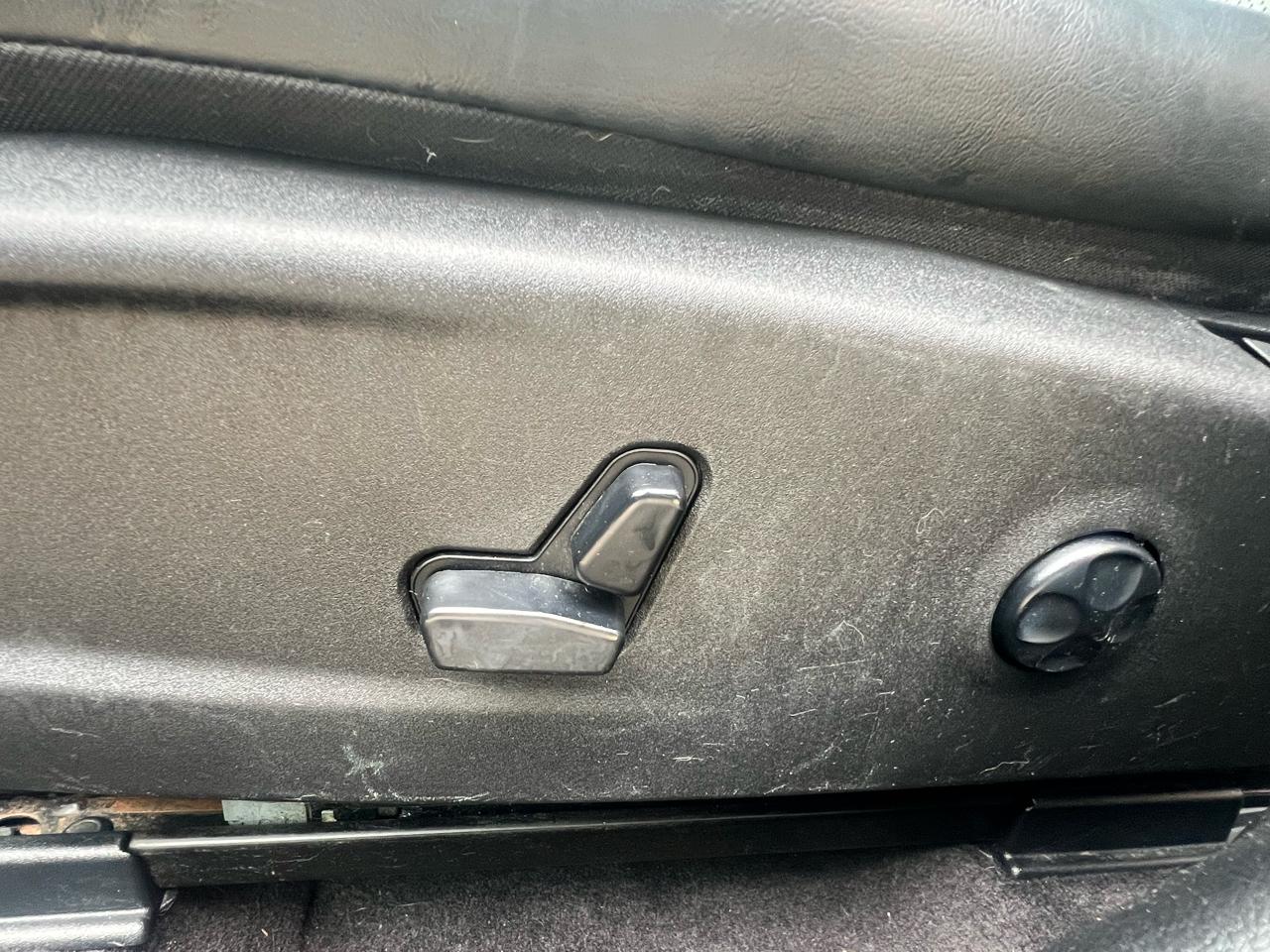 Chrysler 300 4dr Sdn 300C AWD 2016