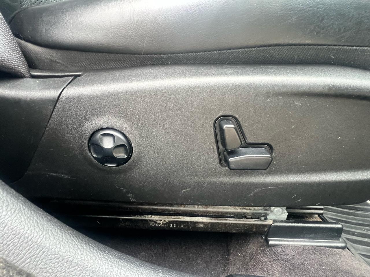 Chrysler 300 4dr Sdn 300C AWD 2016