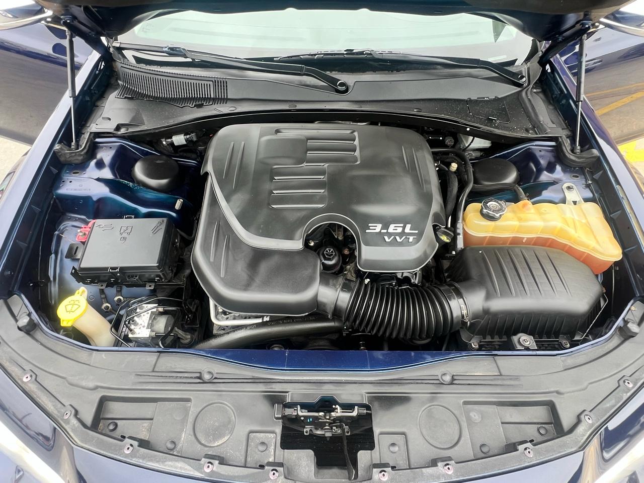 Chrysler 300 4dr Sdn 300C AWD 2016