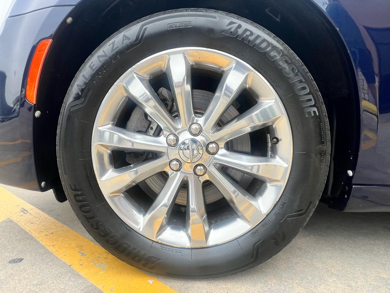 Chrysler 300 4dr Sdn 300C AWD 2016