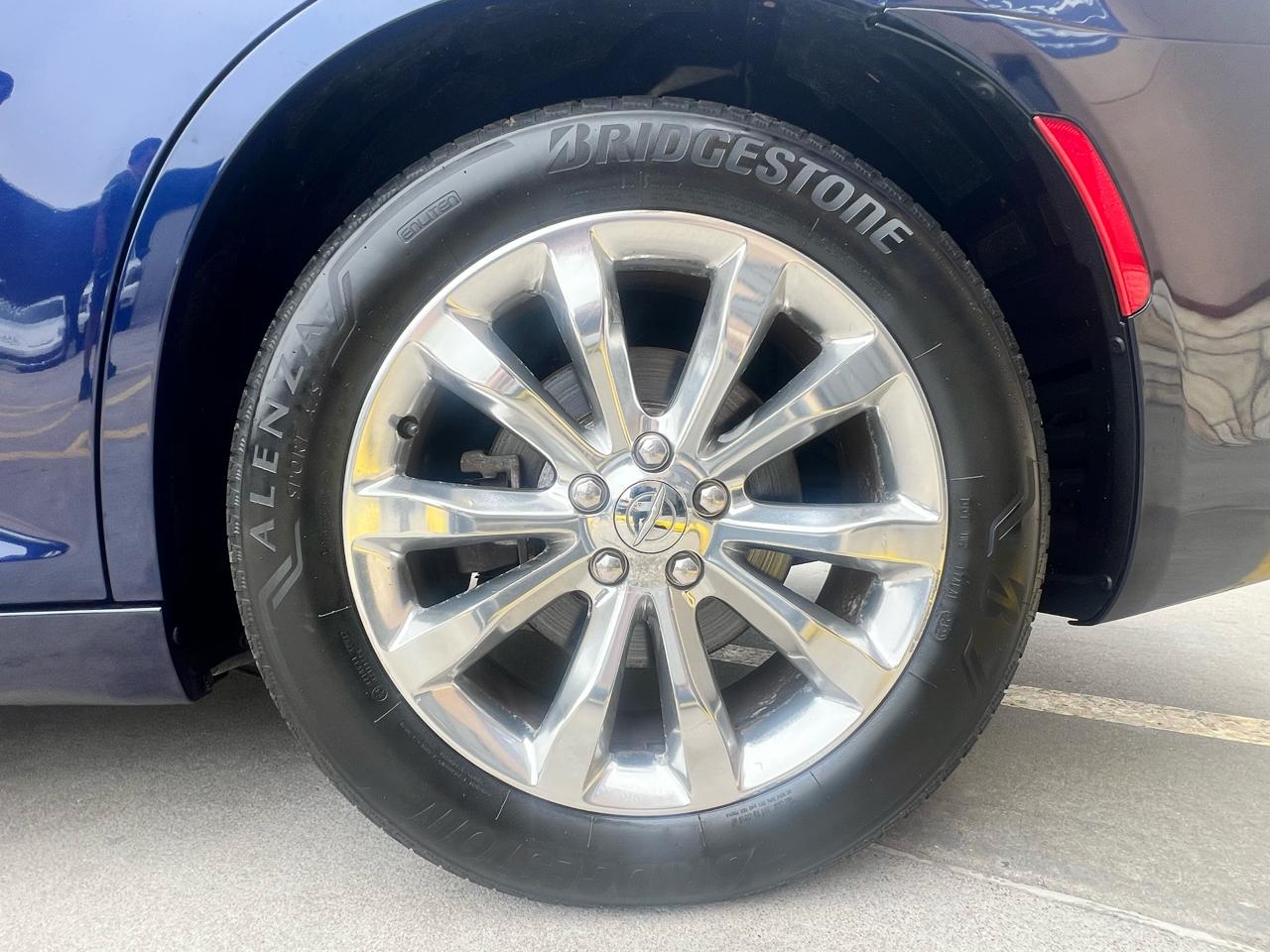 Chrysler 300 4dr Sdn 300C AWD 2016