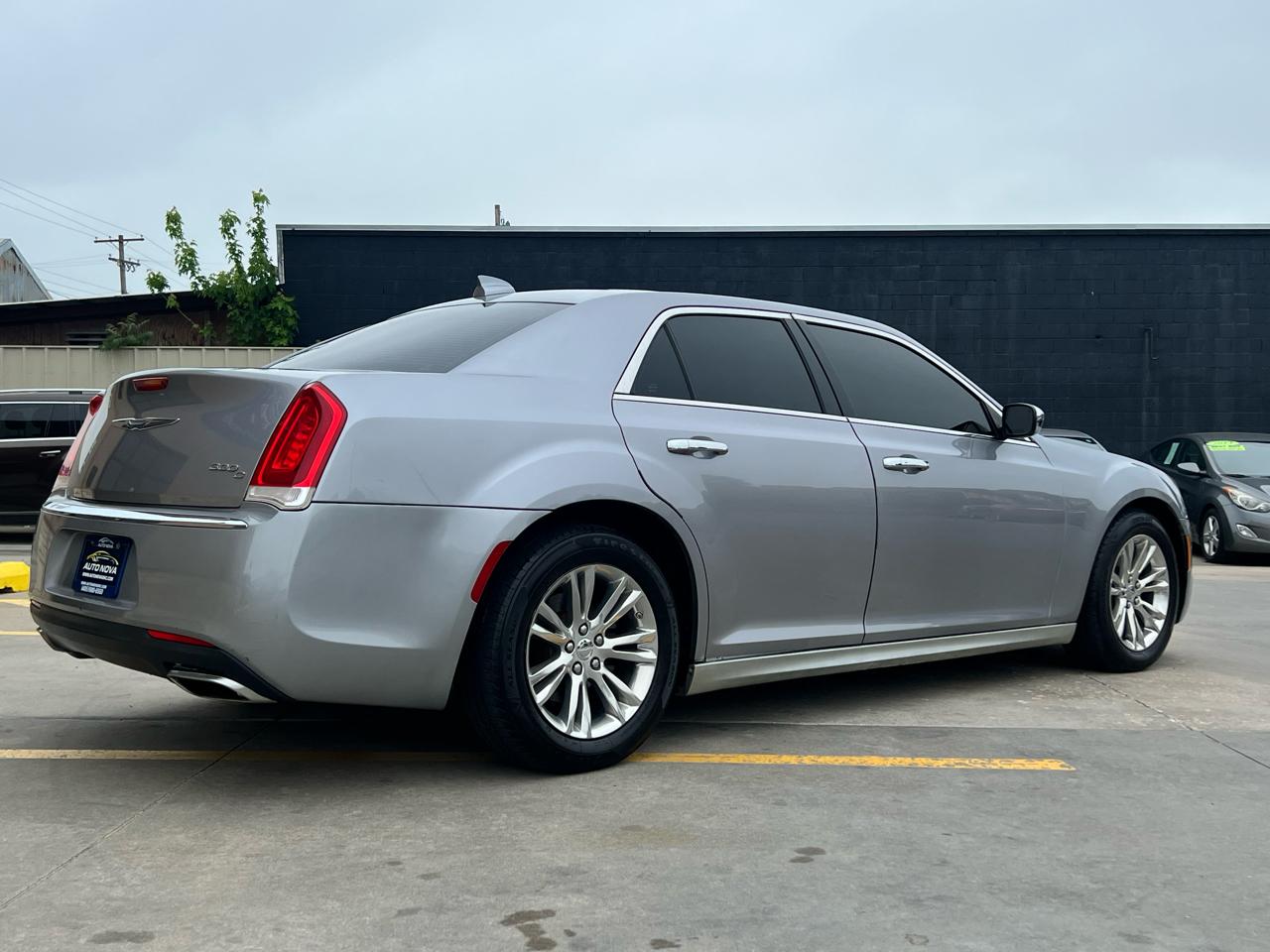 Chrysler 300 300C RWD 2017