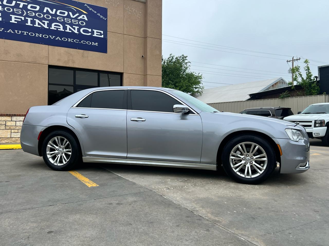 Chrysler 300 300C RWD 2017