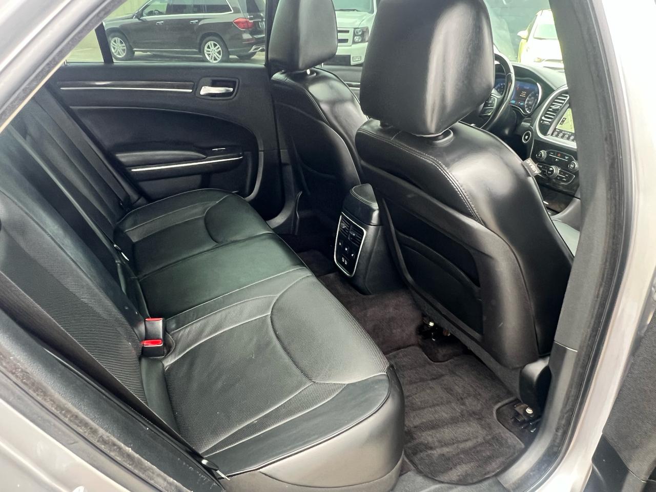 Chrysler 300 300C RWD 2017