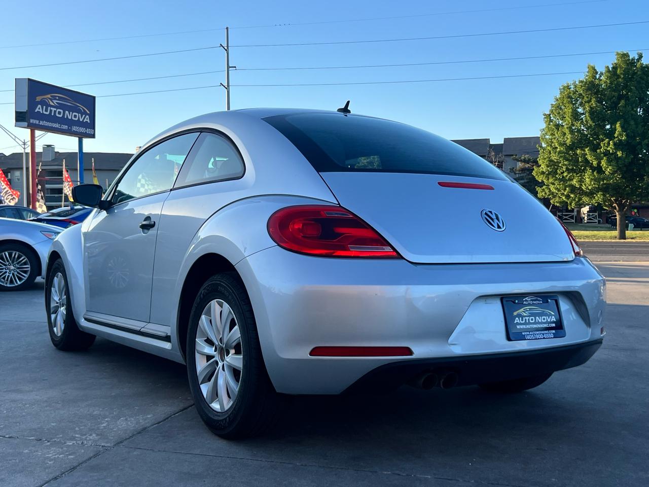 Volkswagen Beetle Coupe 2dr Auto 2.5L PZEV 2013