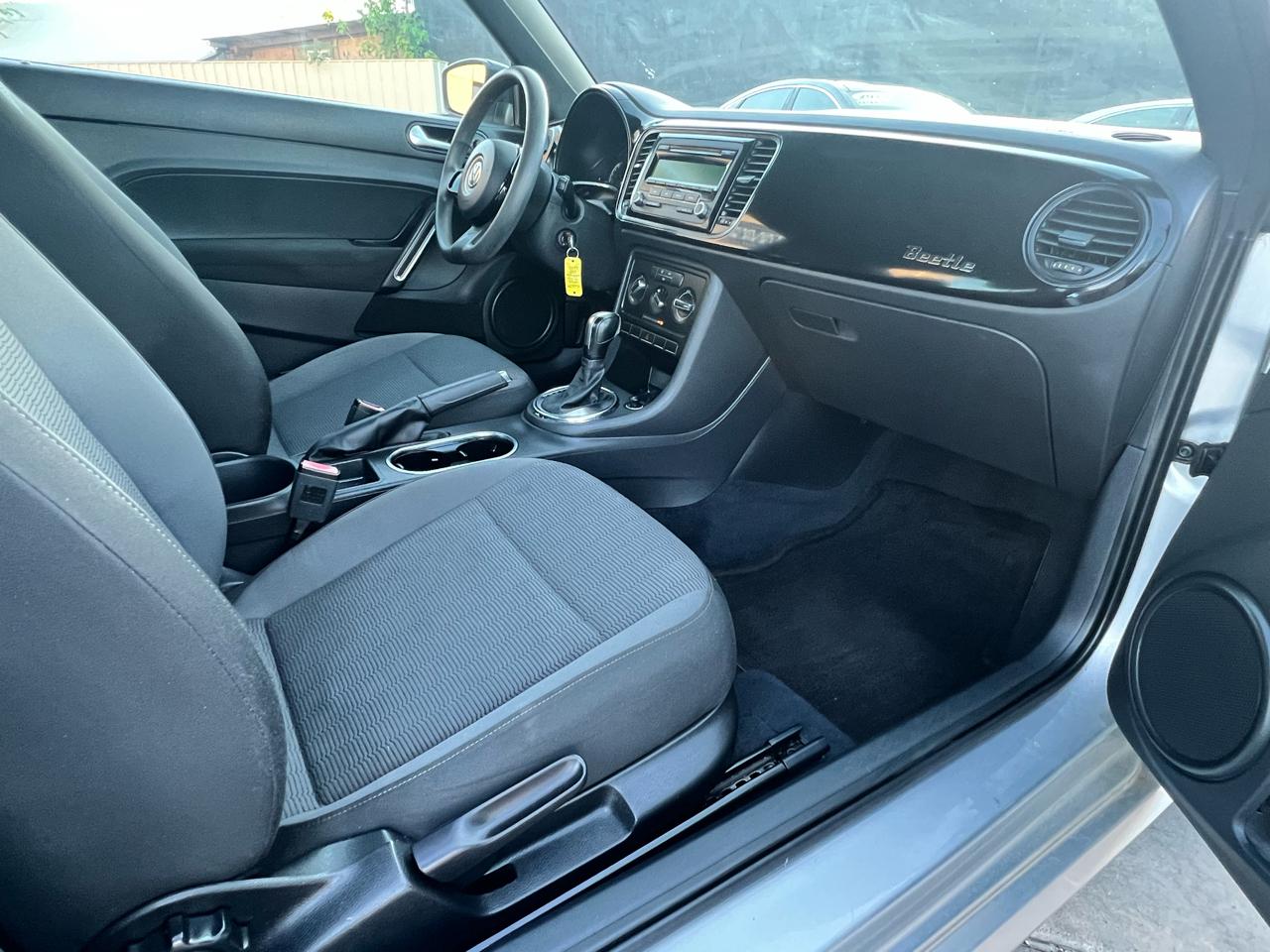 Volkswagen Beetle Coupe 2dr Auto 2.5L PZEV 2013