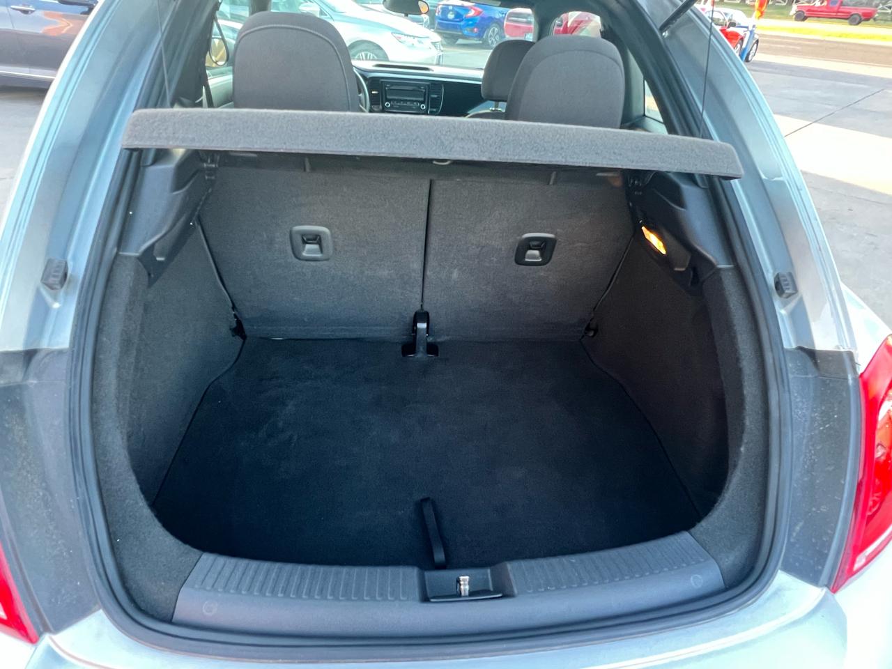 Volkswagen Beetle Coupe 2dr Auto 2.5L PZEV 2013