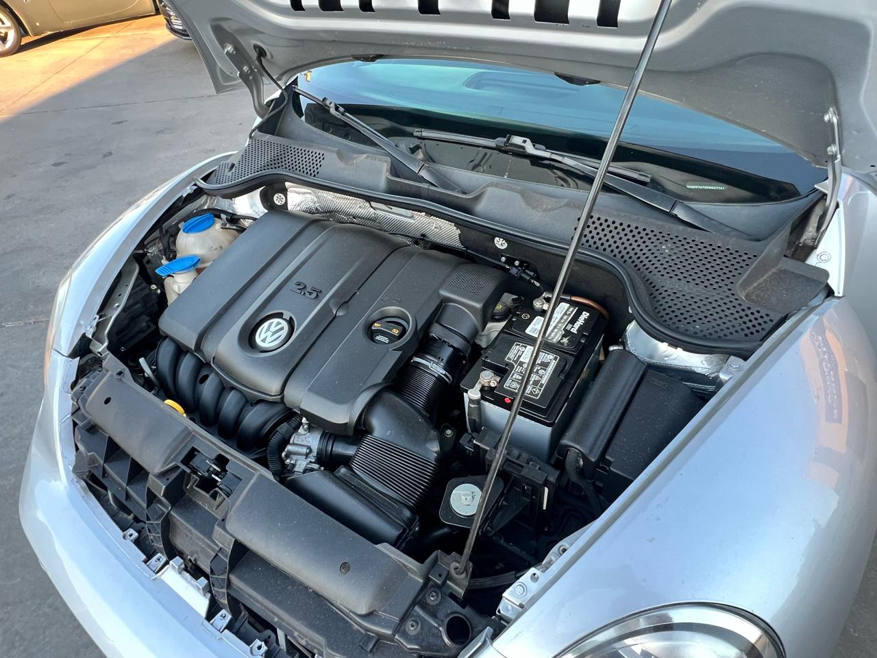 Volkswagen Beetle Coupe 2dr Auto 2.5L PZEV 2013