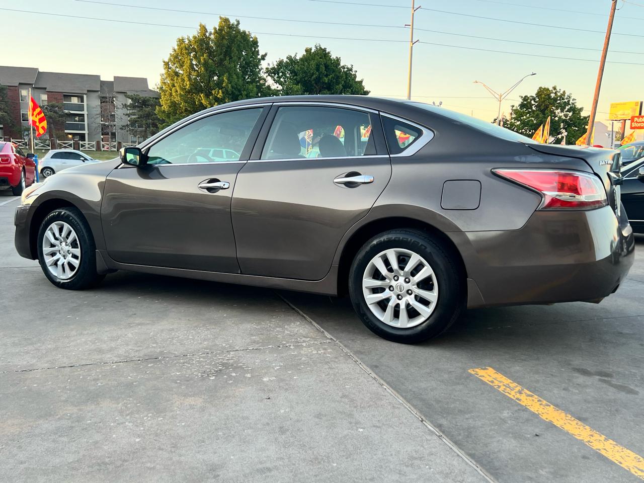 Nissan Altima 4dr Sdn I4 2.5 S 2015