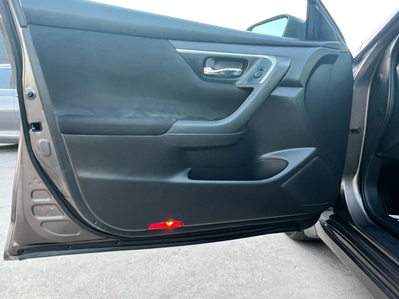 Nissan Altima 4dr Sdn I4 2.5 S 2015