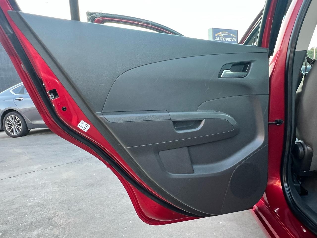 Chevrolet Sonic 4dr Sdn Auto LT 2014