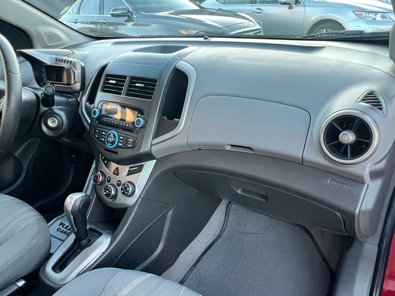 Chevrolet Sonic 4dr Sdn Auto LT 2014