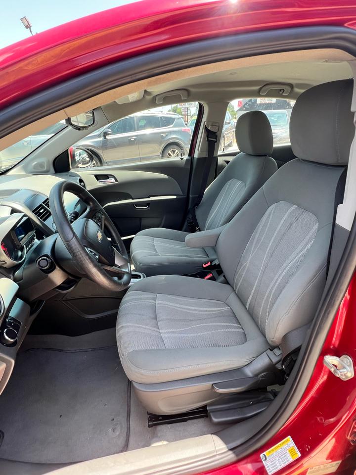 Chevrolet Sonic 4dr Sdn Auto LT 2014