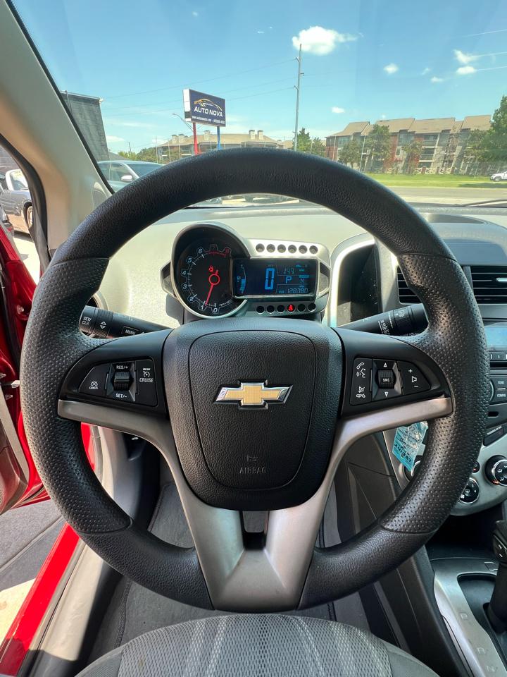 Chevrolet Sonic 4dr Sdn Auto LT 2014