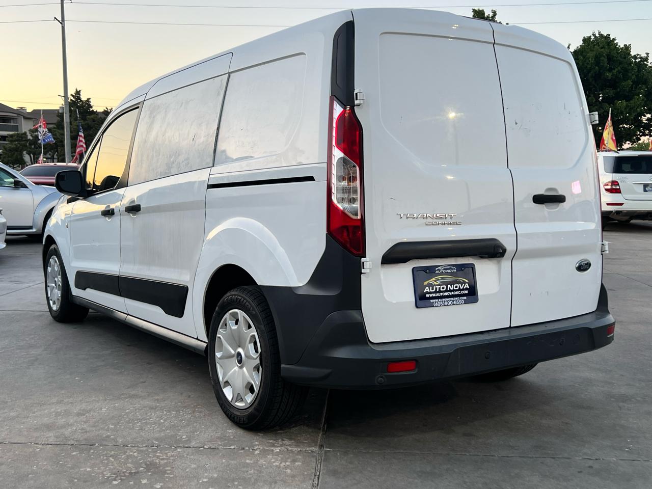 Ford Transit Connect Van XL LWB w/Rear Symmetrical Doors 2018