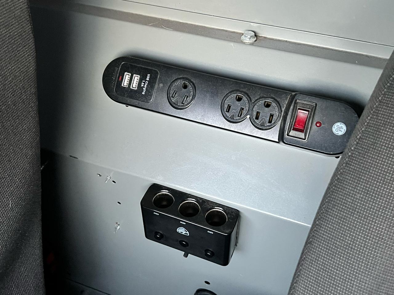 Ford Transit Connect Van XL LWB w/Rear Symmetrical Doors 2018