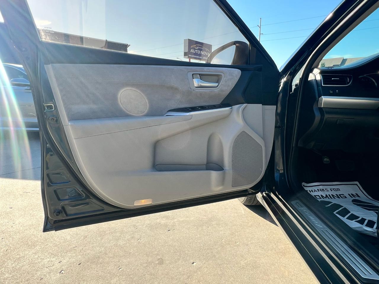 Toyota Camry 4dr Sdn V6 Auto XSE (Natl) 2015