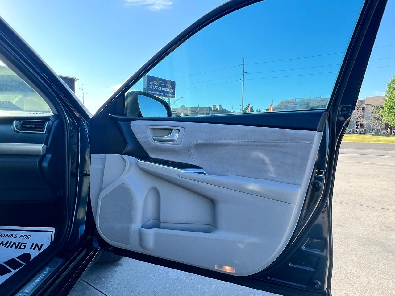 Toyota Camry 4dr Sdn V6 Auto XSE (Natl) 2015
